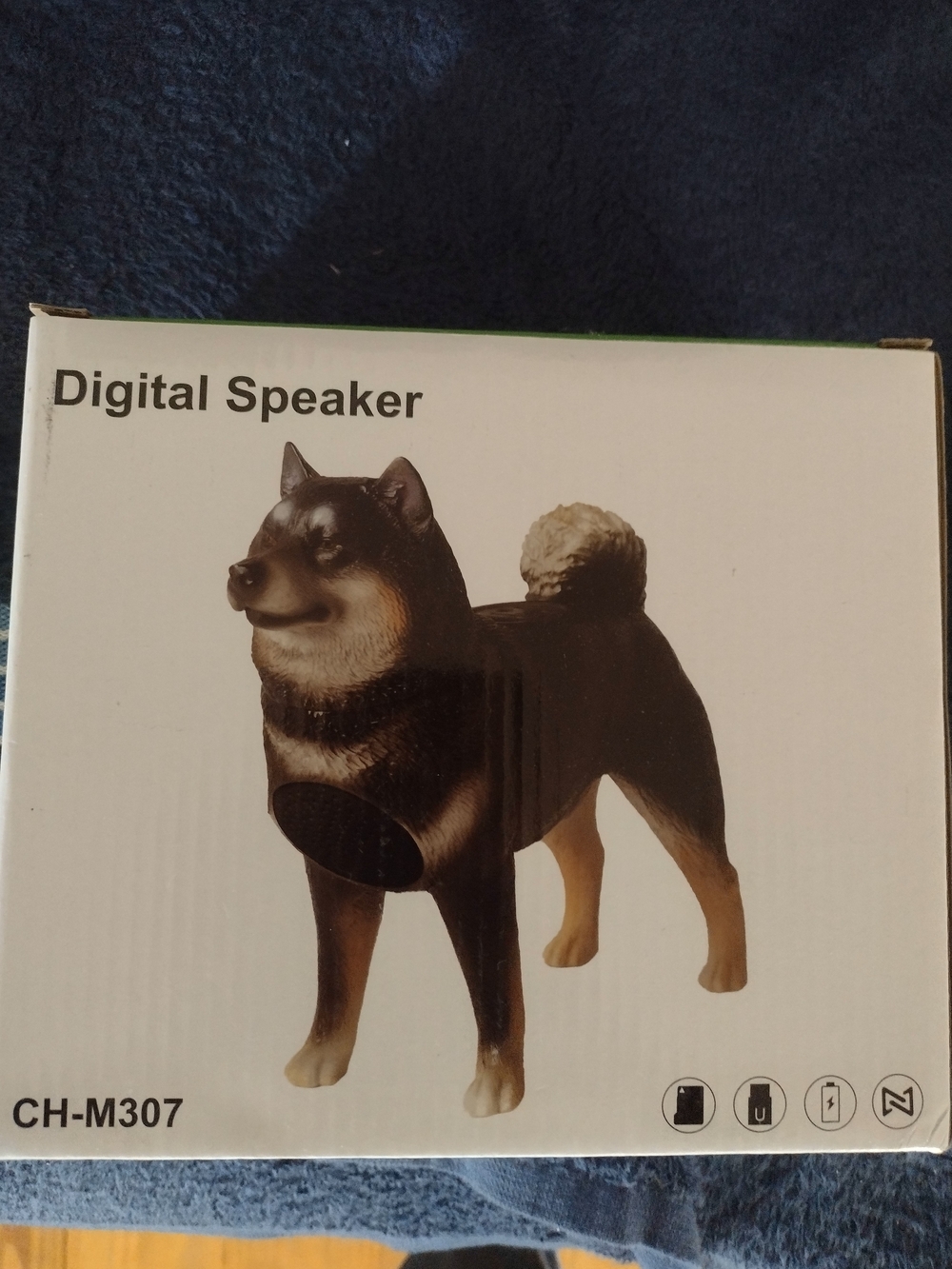 Portable Dog-Shaped Digital Speaker in Black and Cream
